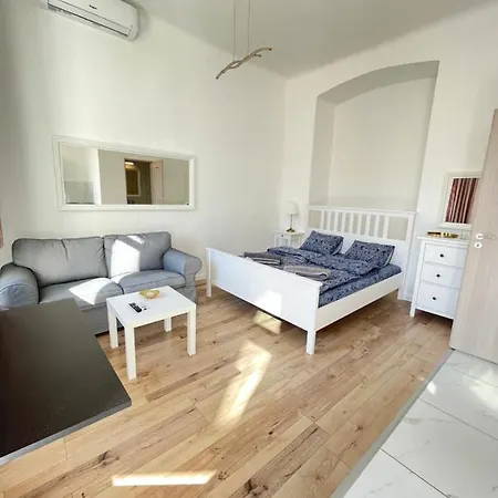 Cozy Party Flat * Budapest