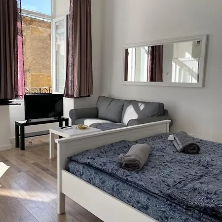 Apartment Cozy Party Flat *